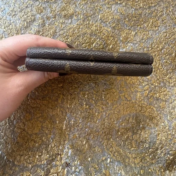 Louis Vuitton Elise Wallet - Picture 4 of 12